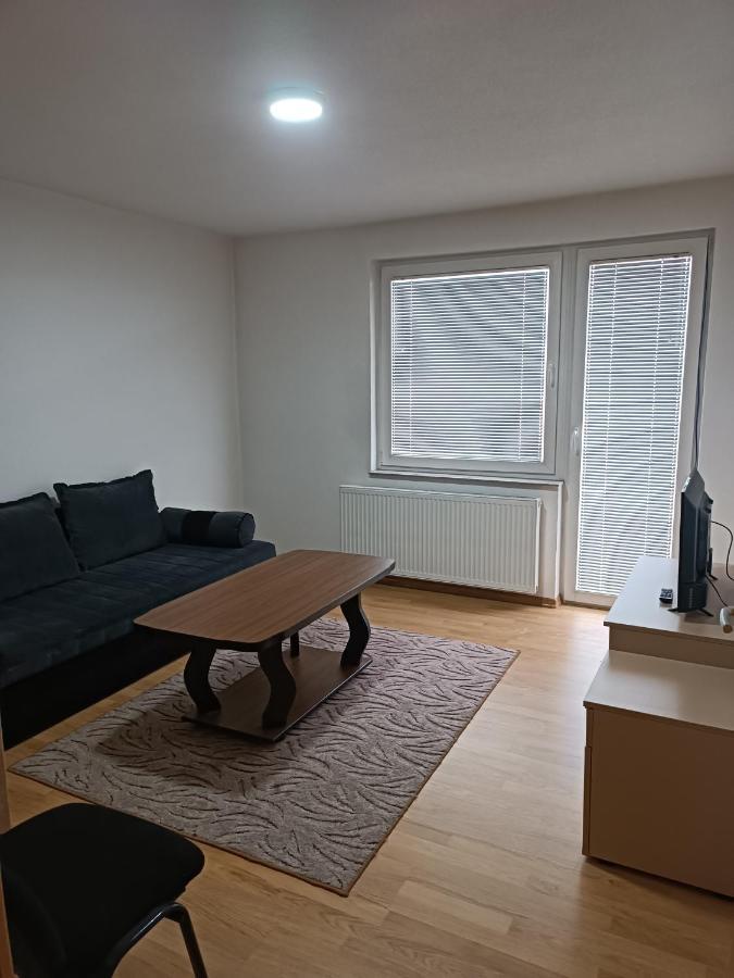 2Bdr Apt With Balcony With View- Free Parking Hotel Sarajevo Eksteriør billede