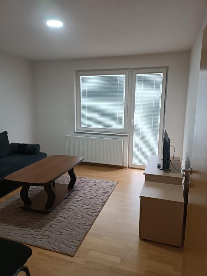 2Bdr Apt With Balcony With View- Free Parking Hotel Sarajevo Eksteriør billede
