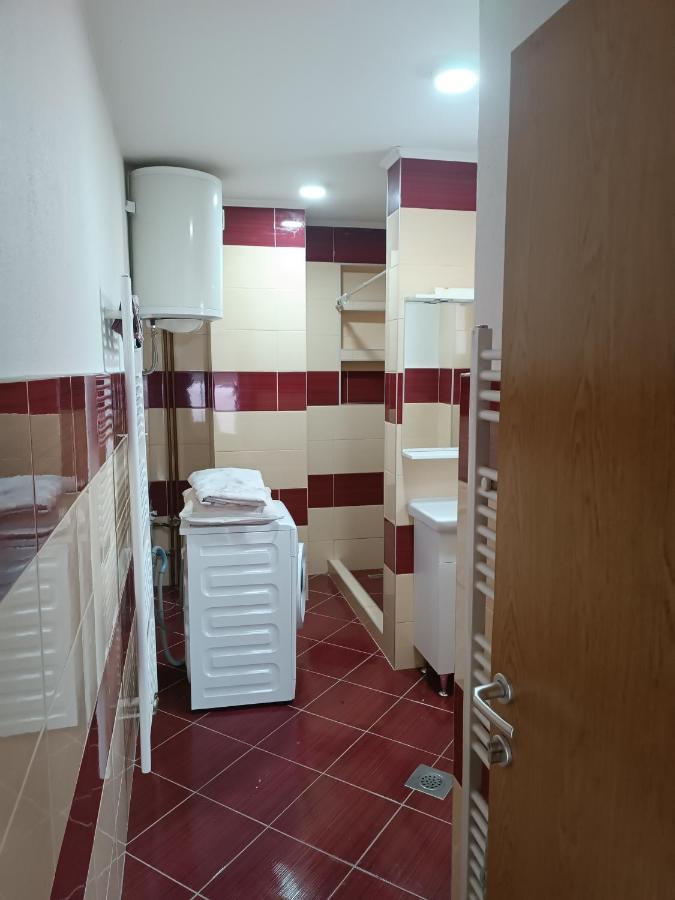 2Bdr Apt With Balcony With View- Free Parking Hotel Sarajevo Eksteriør billede