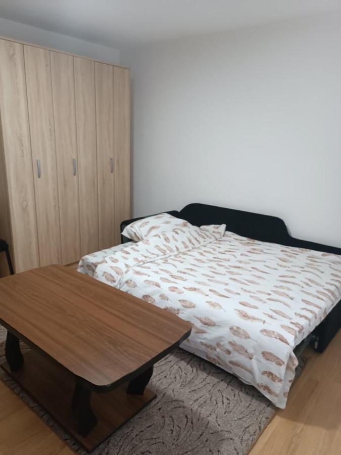 2Bdr Apt With Balcony With View- Free Parking Hotel Sarajevo Eksteriør billede
